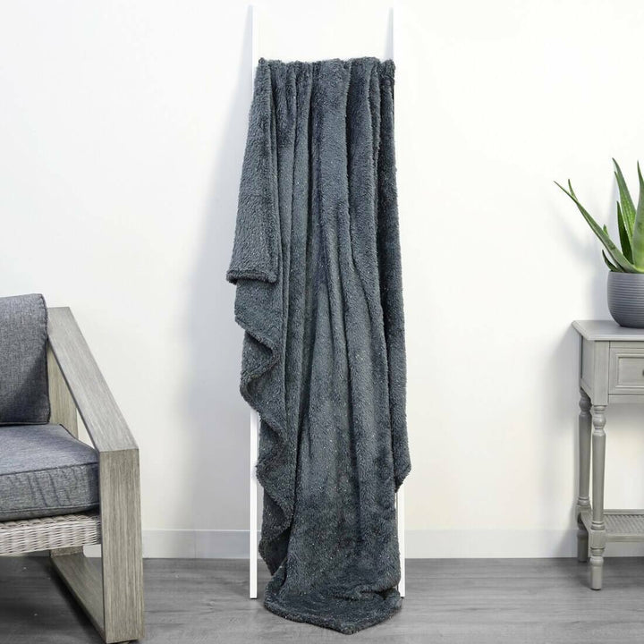 Shaggy Fleece Blanket With Lurex Sparkle Grey/White/Black