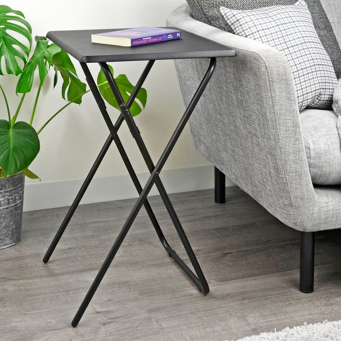 Folding table hotsell for tv dinners