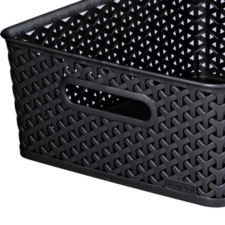 detail shot of reinforced handle on storage basket in medium size