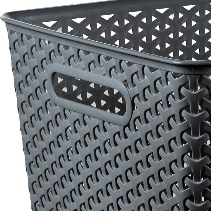 detail shot of reinforced handle on storage basket in large size