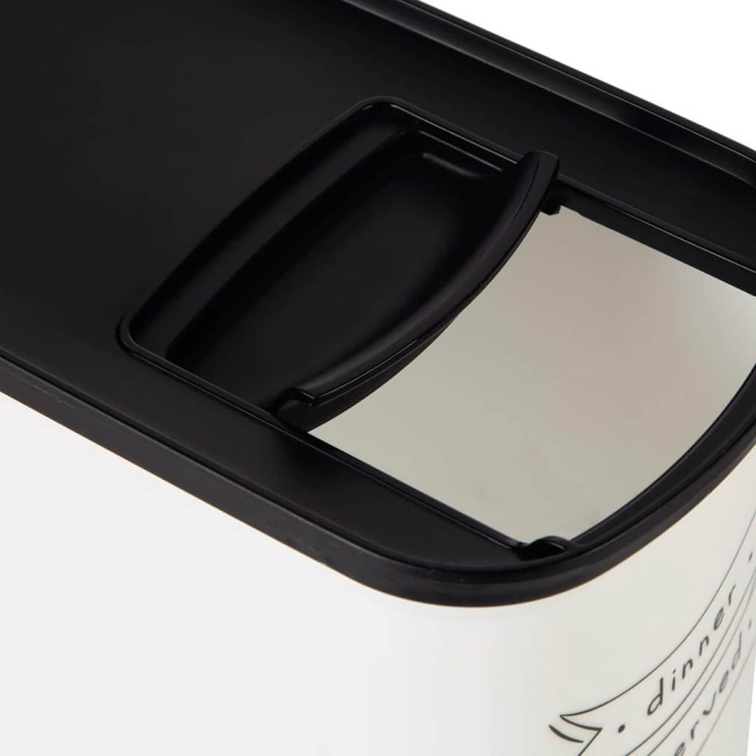 Curver Dry Cat Food Storage Container Plastic Sliding Lid 2.5kg
