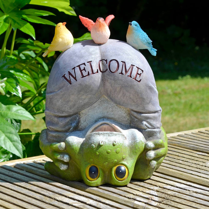 Solar Powered Garden Ornament Light Funny Welcome Frog